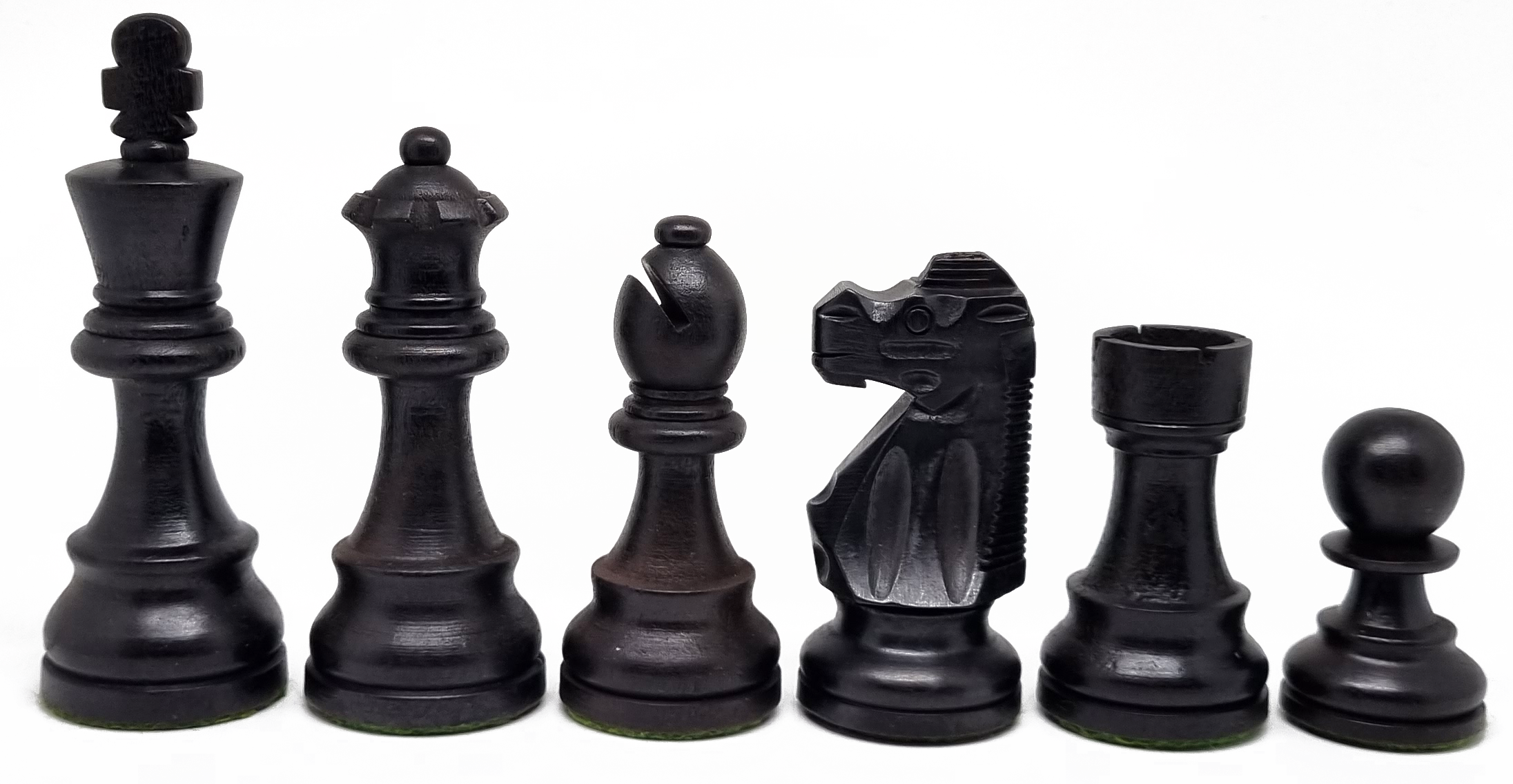 VI/ Piezas de ajedrez modelo French "3,75" Ebanizado.
