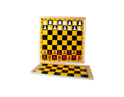 Ref. 01.14.01. Mural plegable con piezas de ajedrez imantadas rojas y blancas