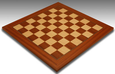 50 cm. Sapeli de lujo. Escaque 5 cm.