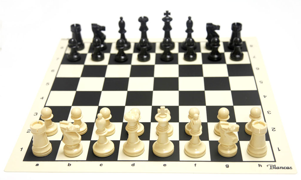 rápido definido fresa La casa del ajedrez. Juego completo de plástico Staunton 5,5 | | {{  item.isbn }}
